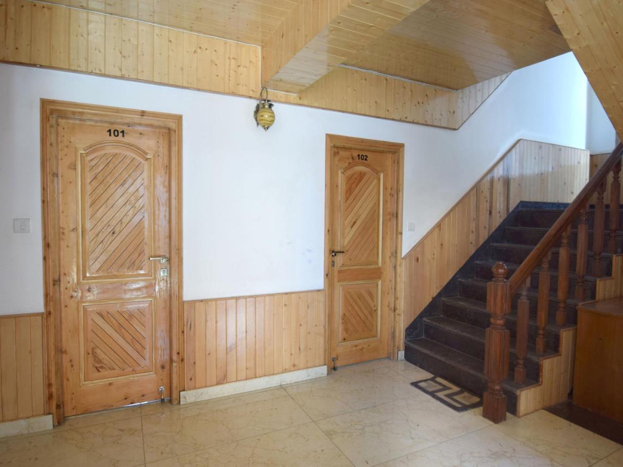 Oyo 10255 Hotel Red Apple Manāli Zewnętrze zdjęcie