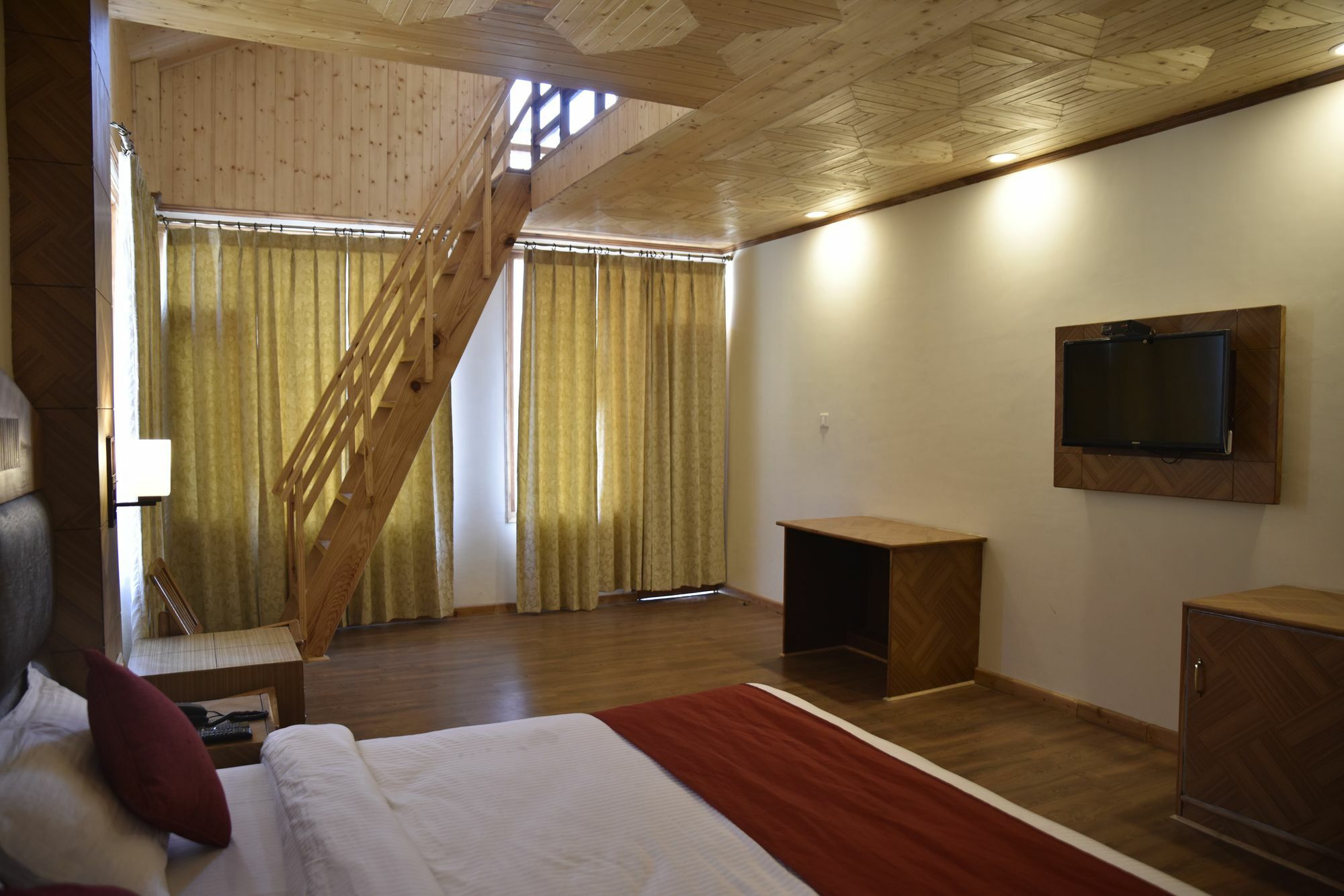 Oyo 10255 Hotel Red Apple Manāli Zewnętrze zdjęcie
