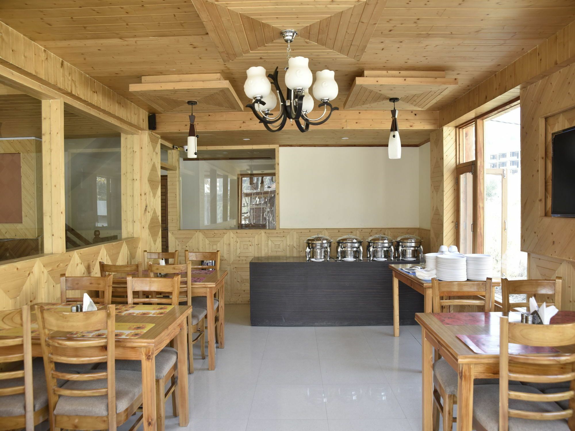 Oyo 10255 Hotel Red Apple Manāli Zewnętrze zdjęcie
